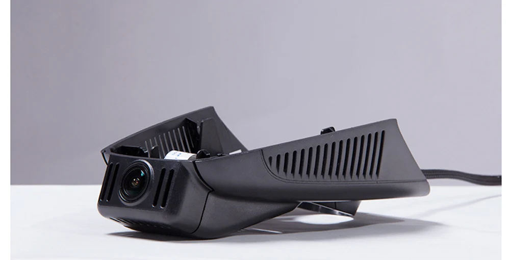 benz-c200-car-hidden-camera-4