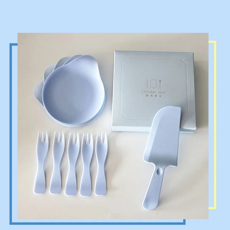 FANLUS Disposable Plastic Dessert Set Four color set Includes 5 Plates and 5 Forks , 1 Cake Knives, Deluxe Party Supplies Kit (6)