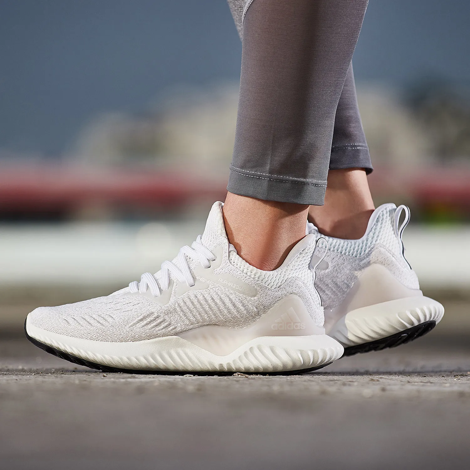 Adidas Alphabounce Р±РµР»С‹Рµ