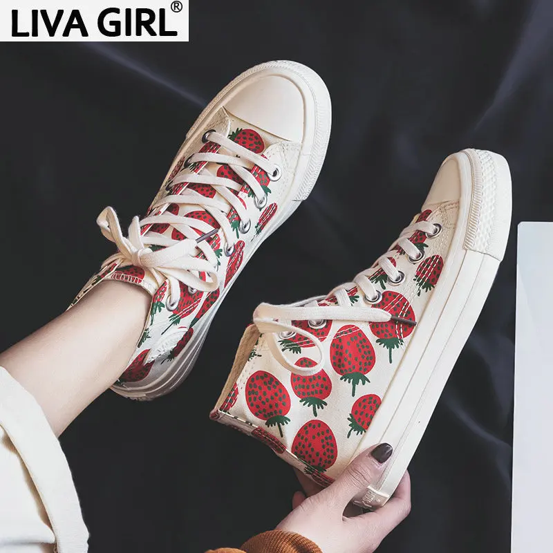 

Retro classic fashion low to help high shoes strawberry pattern 2019 new vulcanized shoes casual wild