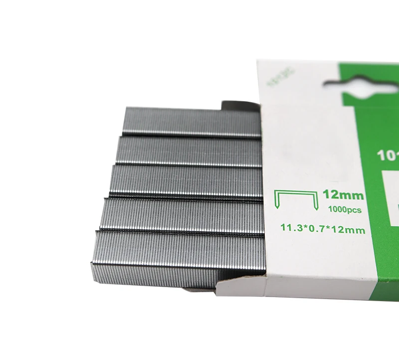 staples,staple,grapas,tackerklammern E