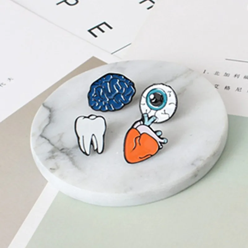 

Cute Cartoon Brooch Pin Brain Heart Eye Tooth Metal Brooch Button Pins Girl Gift collar Fashion Jewelry Accessories z14