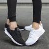 Zapatos informales transpirables para mujer, zapatillas planas de malla para caminar, con cordones, para gimnasio ► Foto 3/5