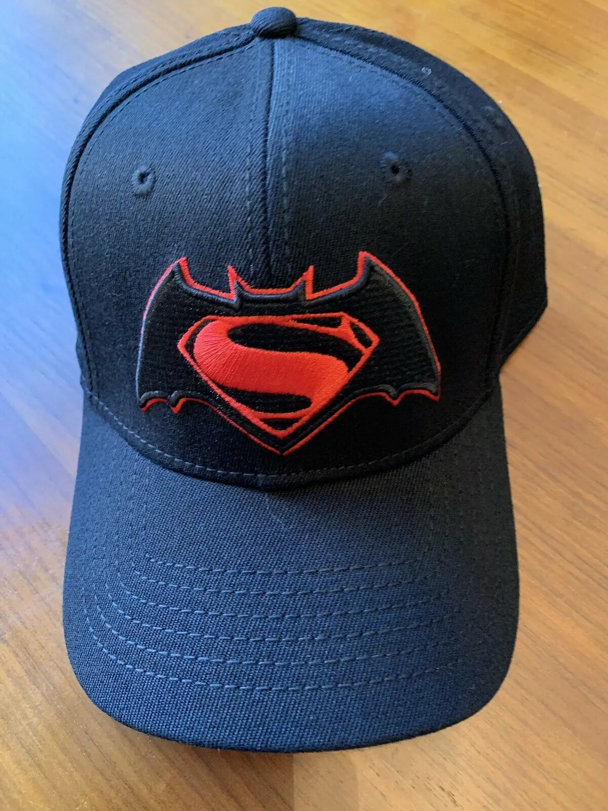 

Marvel Comics Baseball Snapback WideBill Cap New & Official Batman Superman