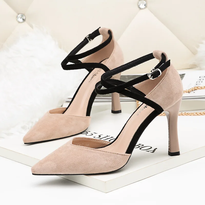 

2019 summer new comfortable simple color matching high heels women suede comfortable pointed stiletto high heels