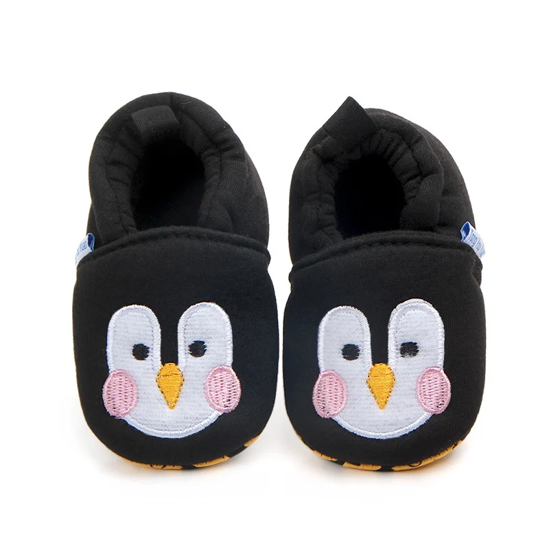 Домашняя обувь для новорожденных мальчиков и девочек; домашние тапочки с мягкой подошвой; обувь для младенцев; обувь для малышей с героями мультфильмов