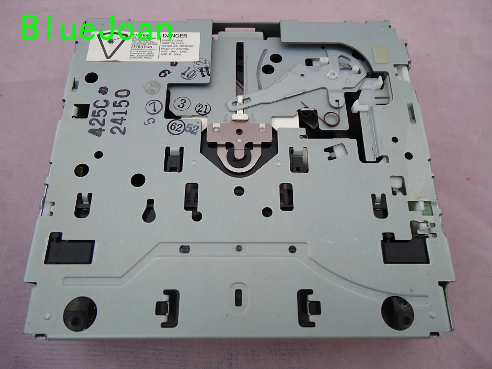 Top Brand new 422J DVD mechanism VED0440 RAE0440 Car DVD laser with mechanism for VOLVO MERCEDES LEXUS car dvd navigation systems 0 Top Brand new 422J DVD mechanism VED0440 RAE0440 Car DVD laser with mechanism for VOLVO MERCEDES LEXUS car dvd navigation systems 0