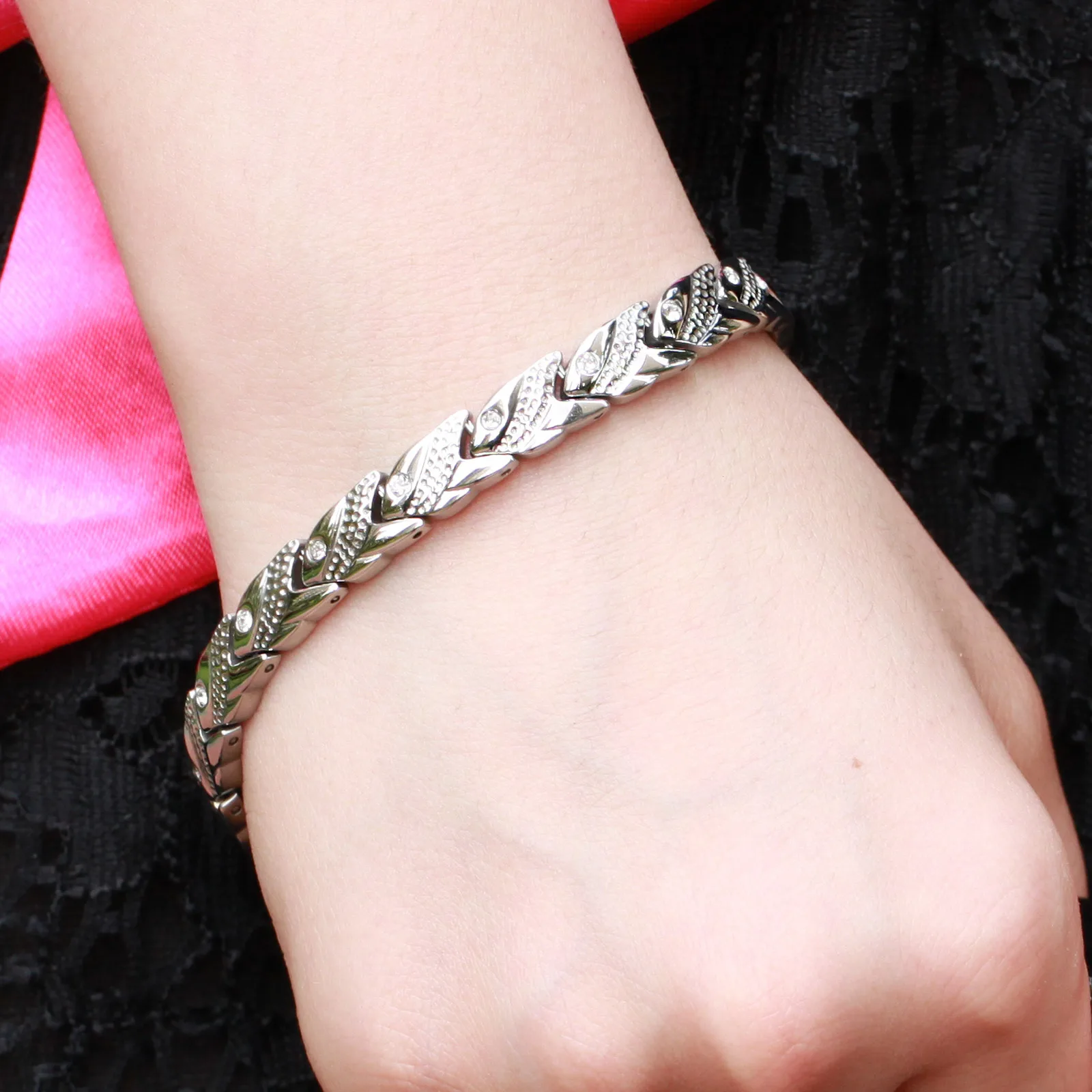 

Delicate Titanium Steel Magnetic Stone Bracelets Fashion Jewelry Gift for Women CX17