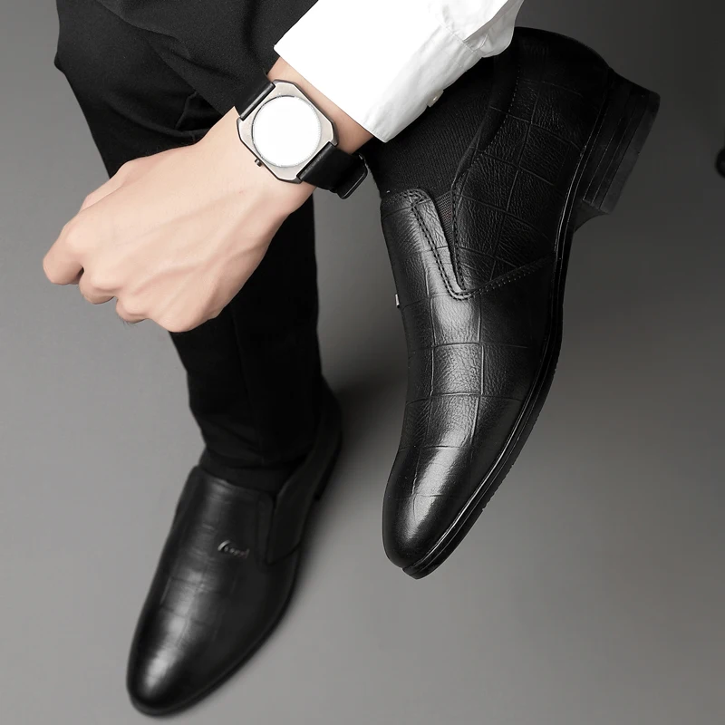 Новинка; модные мужские туфли из натуральной кожи; классические мужские свадебные модельные туфли высокого качества; деловые мужские туфли-оксфорды