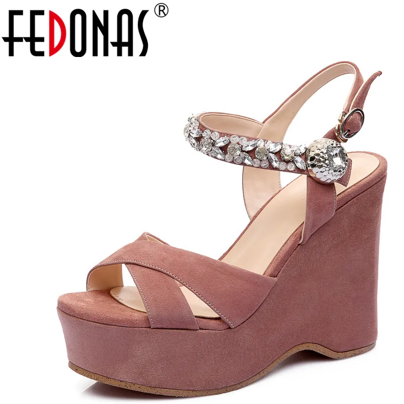 1 Vache Noir Femme De Parti Chaussures Fedonas Sandales Été Mode Compensées Pompes Talons Suede Occasionnels formes Plates Strass Bal XUpTR1xT