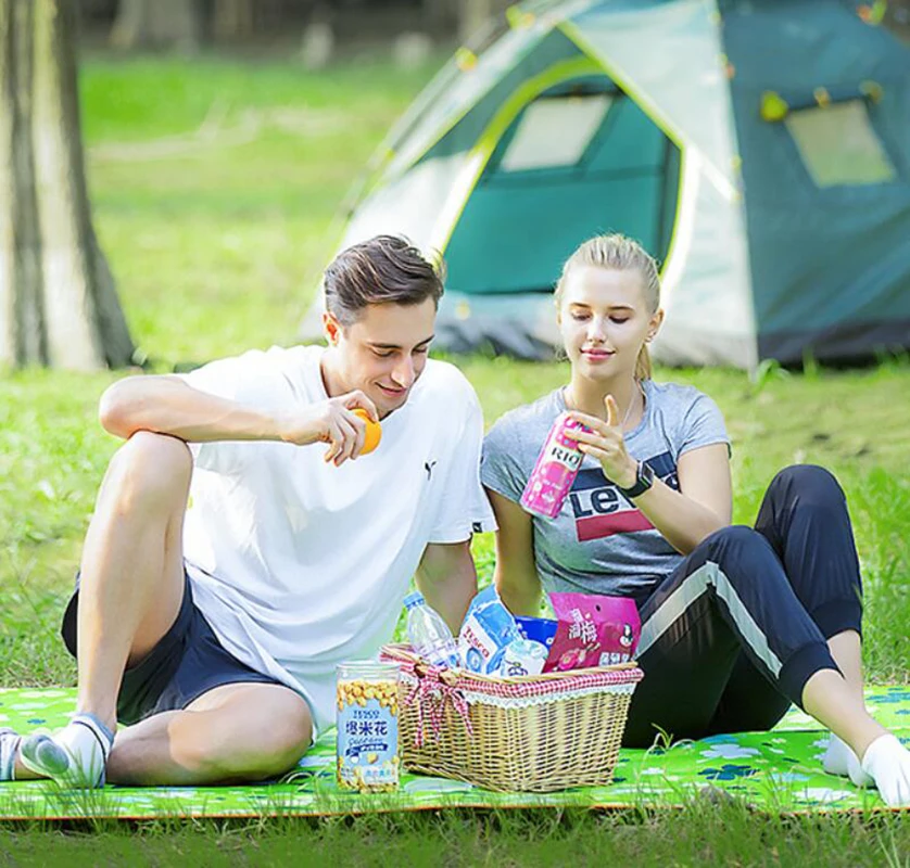 في الهواء الطلق نزهة التخييم حصيرة الكرتون فراش مويستثربرووف للماء العشب فراش سماكة خيمة نزهة القماش