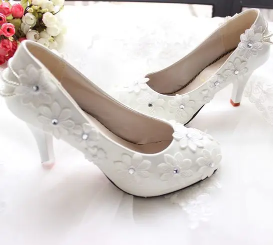 

Plus sizes hand made sweet wedding shoes white for women lace flowers beading pearls woman ladies party pumps TG217 on sales