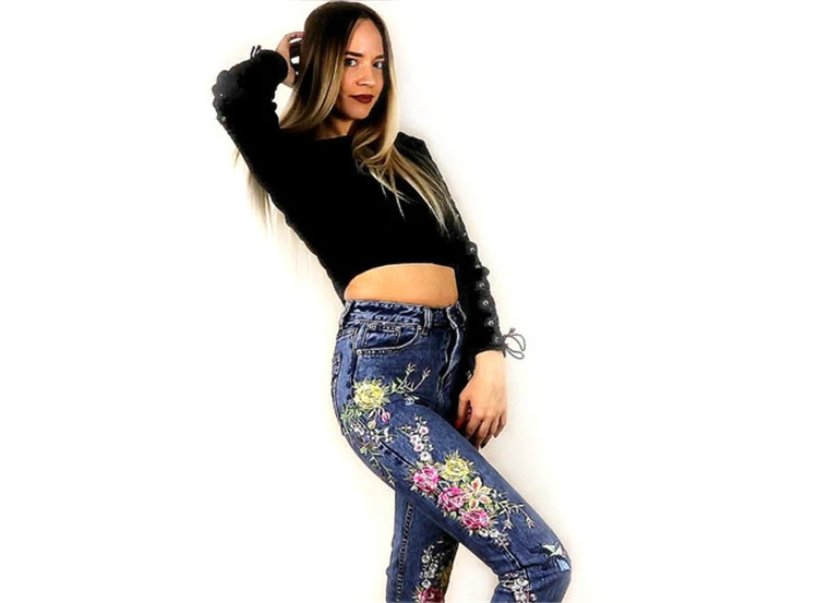 2018 Women's Three-dimensional 3D Heavy Bird Flower Embroidery High waist Slim Straight jeans Large yards (2)