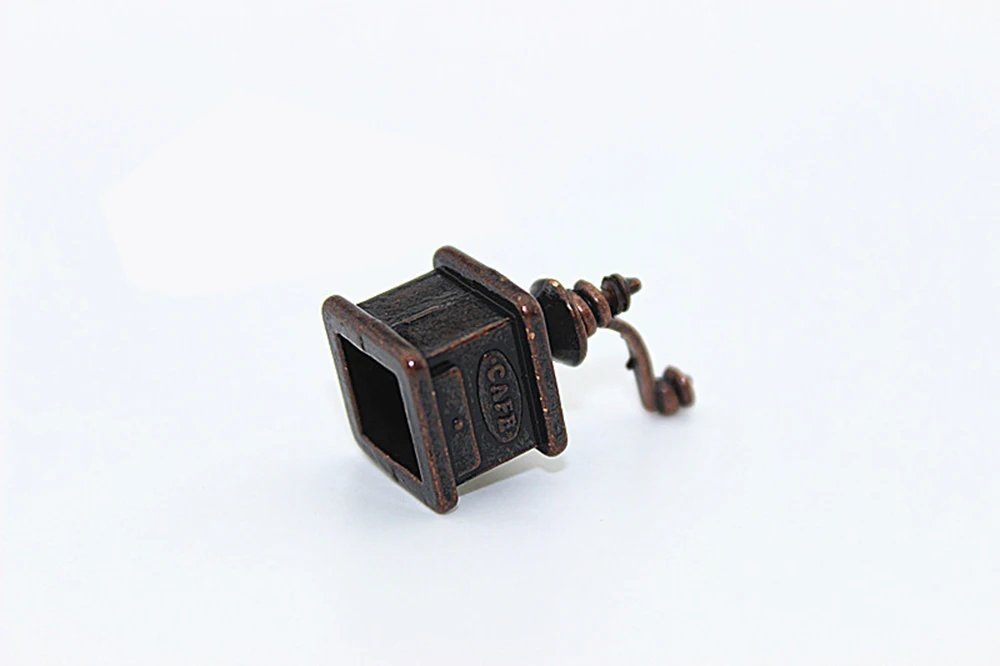 1/12 Dollhouse Miniature Accessories Mini Metal Vintage Coffee Grinder Simulation Furniture Model Toys for Doll House Decoration