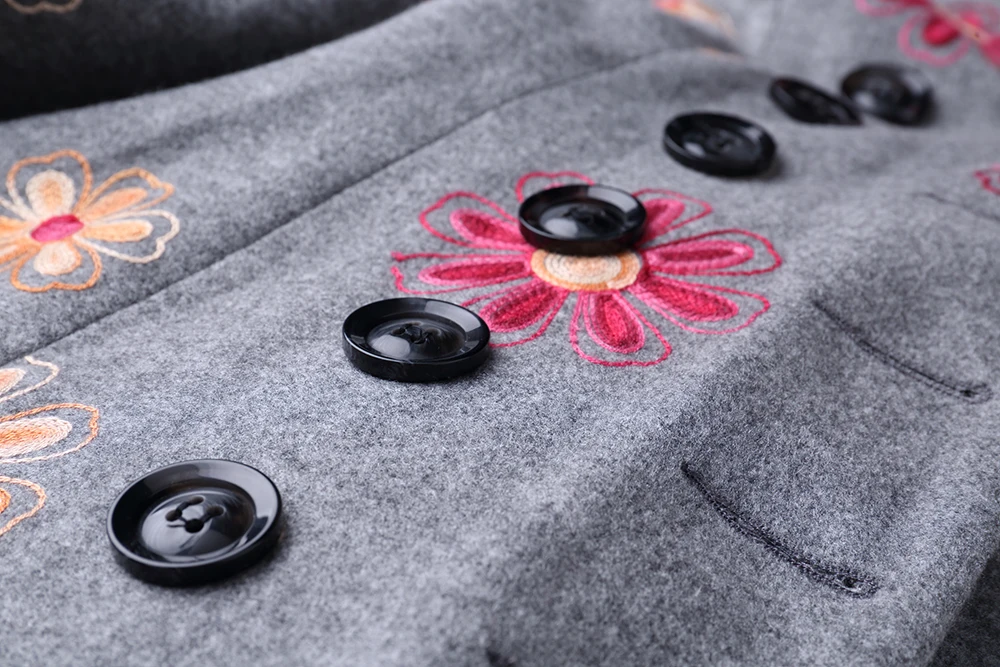 Elegant Design Autumn and Winter 2018 new arrival flower embroidered overcoat Double Breasted long vintage wool coat women B1149 Elegant Design Autumn and Winter 2018 new arrival flower embroidered overcoat Double Breasted long vintage wool coat women B1149
