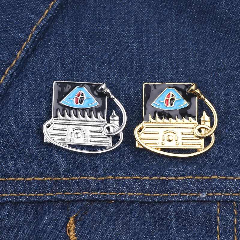 

2 Colors Heart Enamel Pin Brooch Colorful Surgeon Pin Medical Jewelry Heart Defect Brooches For Women Doctor Heart Surgeon Nurse