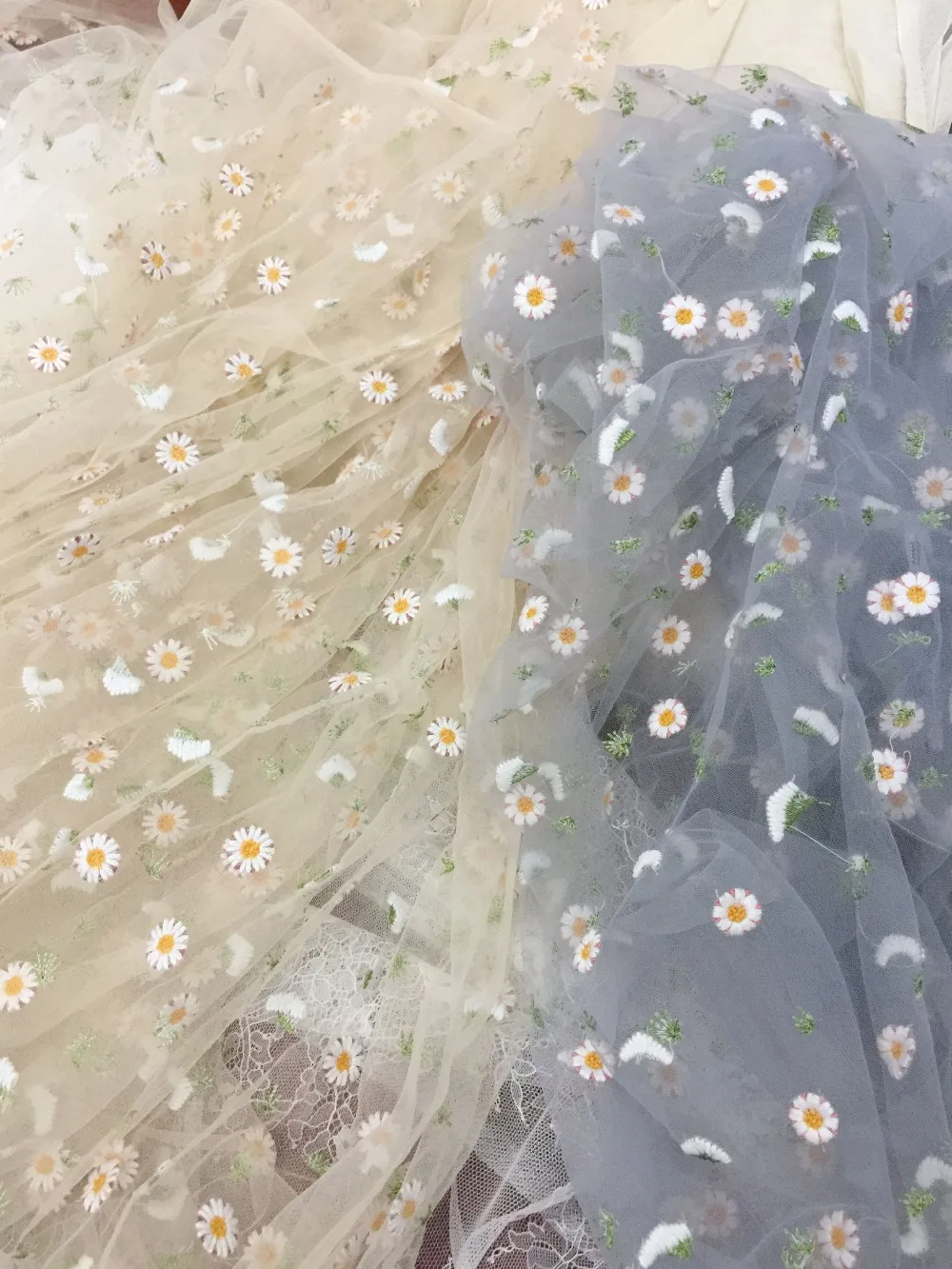 

5 Yards Exquisite Daisy Floral Embroidered Dress Lace Fabric in Champagne Stylish Costume Ballgown Prom Skirt Sewing 150cm wide