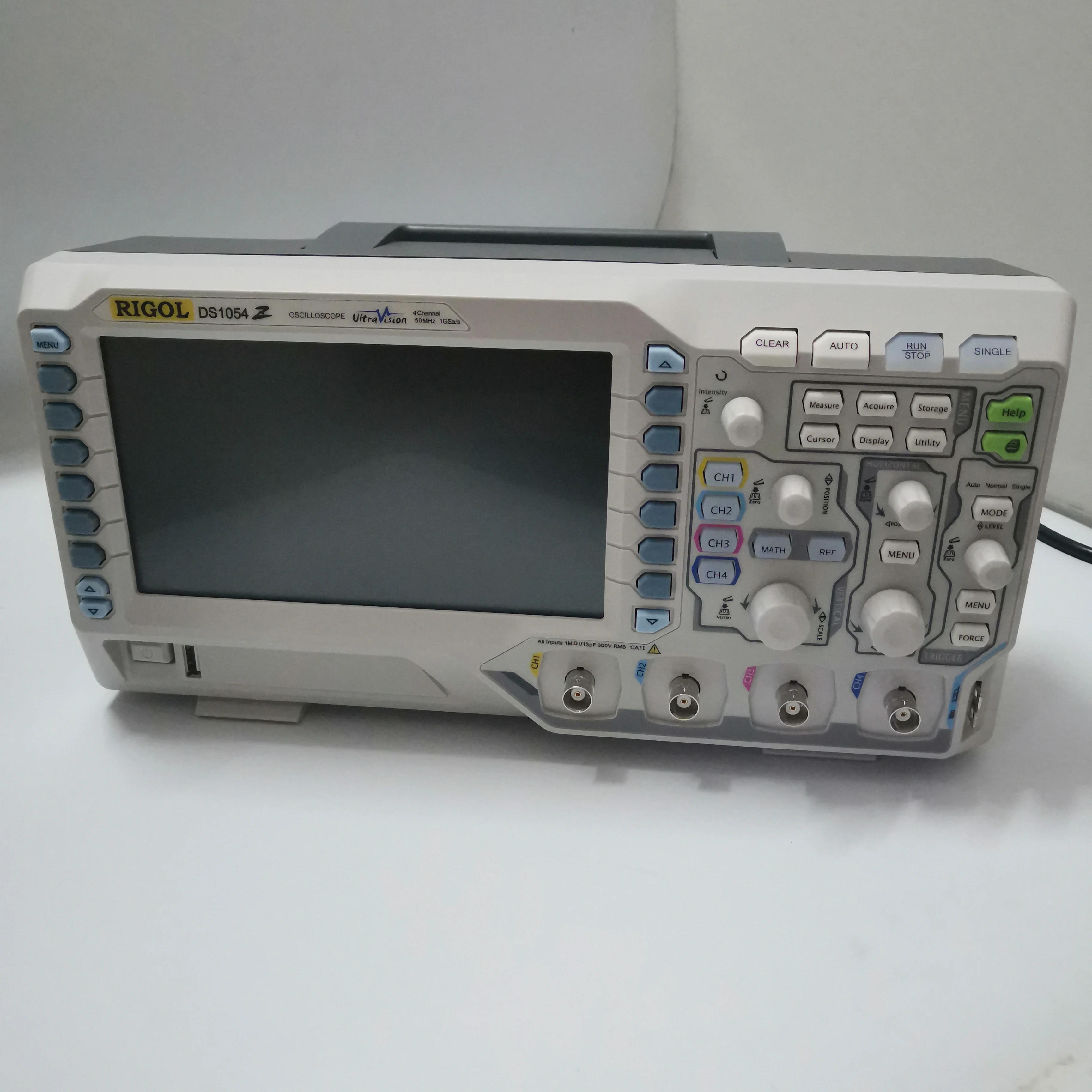 

RIGOL DS1054Z 50MHz OSCILLOSCOPE 4 chs up tp 1GS/s 7 In" WVGA 12Mpts 30,000wfm