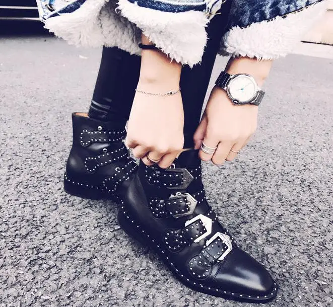 Botines de cuero con hebilla para mujer, botas de tacón bajo con tachuelas,  estilo Gladiador, temporada primavera Otoño, 2019|gladiator boots|ankle  boots for womenboots designer - AliExpress