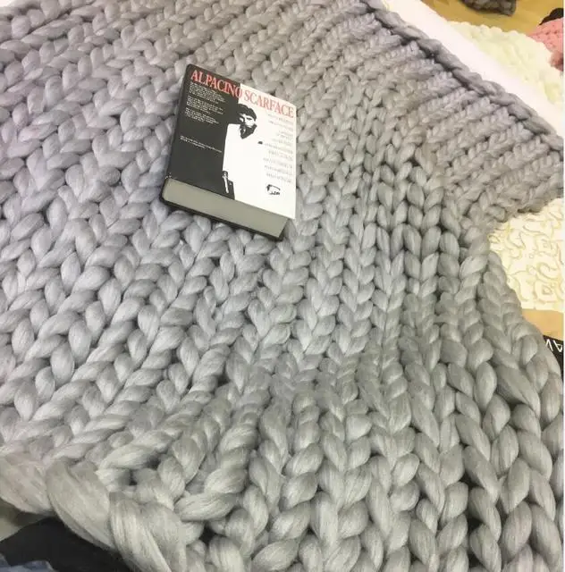 2x2 м одеяло крупной ручной вязки Большая мягкая теплая зимняя кровать диван одеяло толстая пряжа мериносовая шерсть объемное вязаное одеяло - Цвет: Light Gray