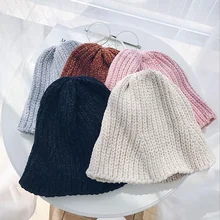 Женские модные плотные теплые однотонные шапки на осень и зиму из синели ручной вязки Skullies, женские шапочки