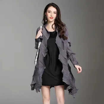 

LANMREM 2020 New Fashion Women Clothes Pleated Asymmetrical Open Stitch Summer Thin Styels Female Cardigan Female Jacket WG95001