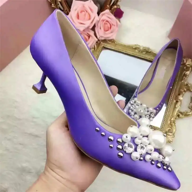 

Zapatos Mujer Sapato Feminino Chaussure Femme Thin Heels Satin Pointed Toe Slip On Fashion String Bead Wedding Shoes Women Pumps