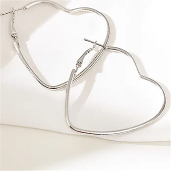 

European and American simple earrings sweet temperament metal line love fashion earrings for Women and Girls Free Shipping