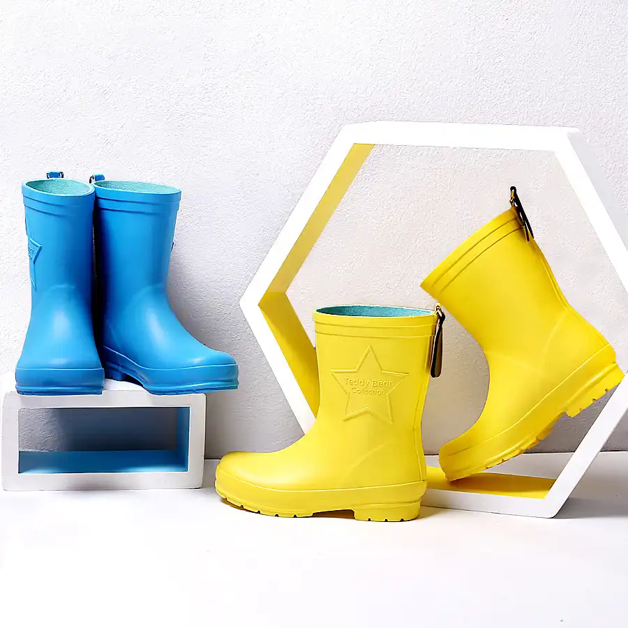 infant gumboots