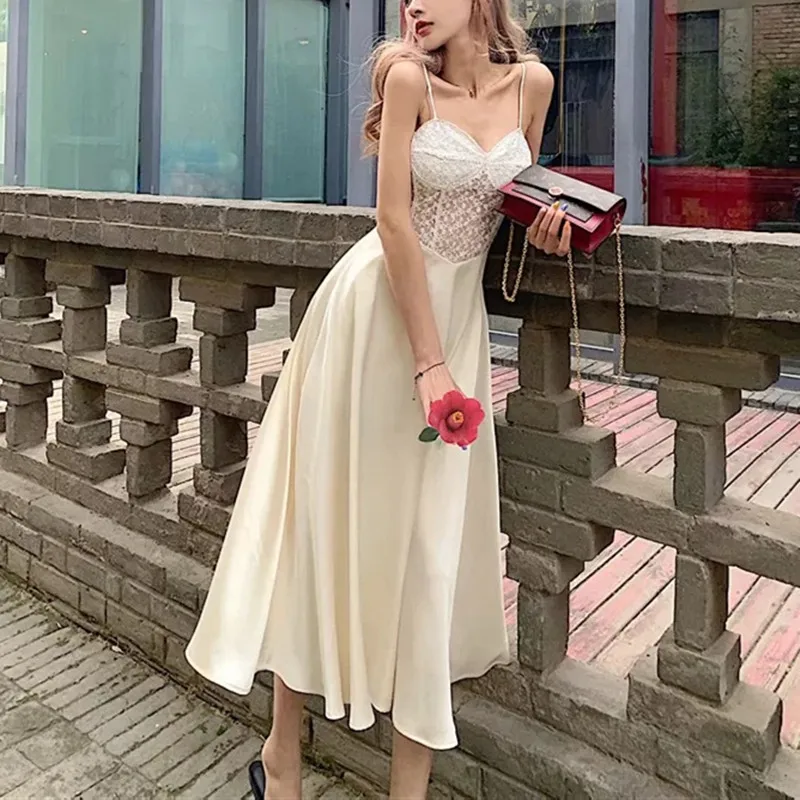 

Sexy Party Night Club Dress 2019 Summer See Though Lace Patchwork Satin Dress Ladies Strapless Midi Dress Long strand jurkjes