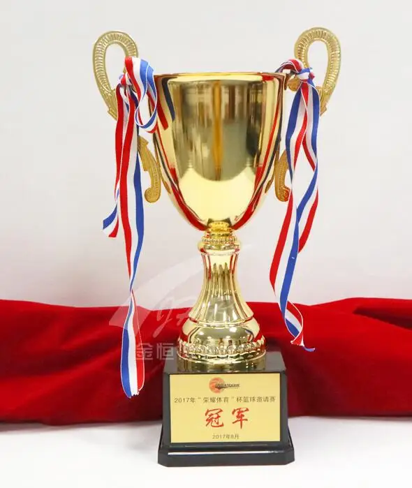 المعادن جائزة فريق الكأس الاعتراف الرياضية كأس سباق كرة السلة كرة القدم جائزة الكأس مخصص كأس العالم المشهد مخصص