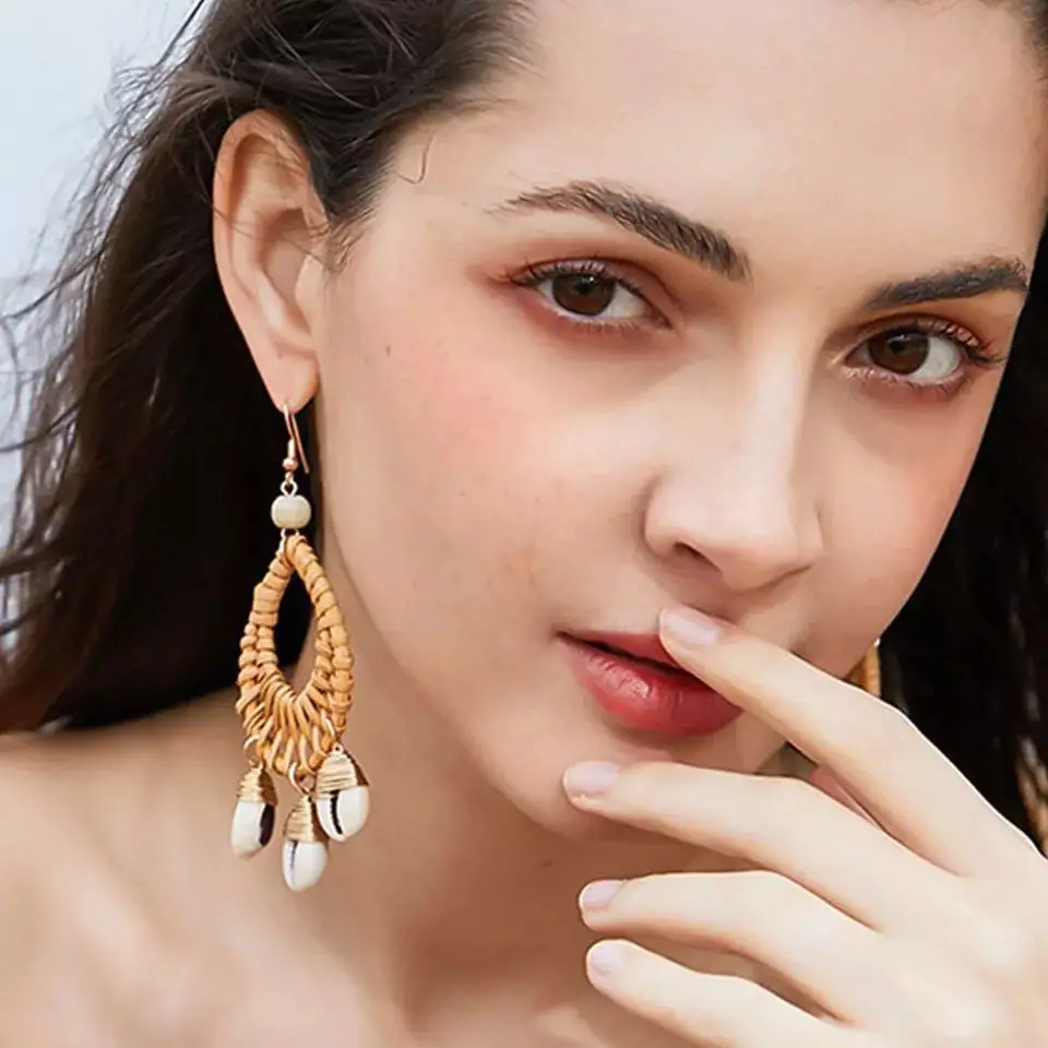 

New Natural Rattan Hand Knitted Earrings Using Natural Shell Pendants Paired With Handmade Earrings Female Personality Earrings