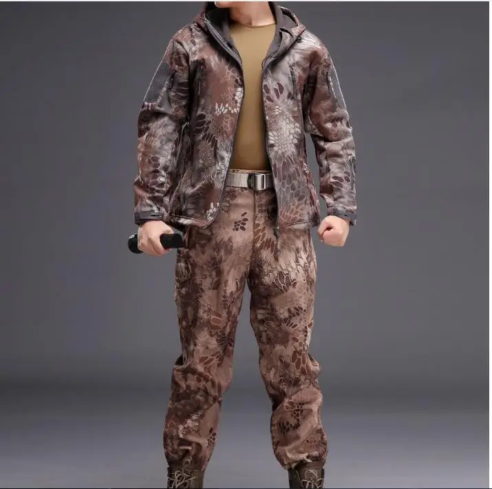 Тактические охотничьи комплекты Softshell мужские зимние спортивные