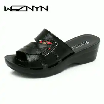 

2020 New Hot Sale Shoes Woman Summer Slip On Leather Open Toe Sandals Women Flip Flops Wedges Platform Ladies Beach Shoes W405
