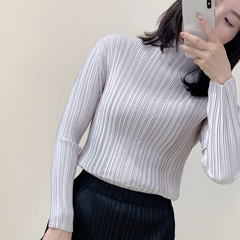 

Autumn Women's New Pleated T-shirts Long Sleeves Tops