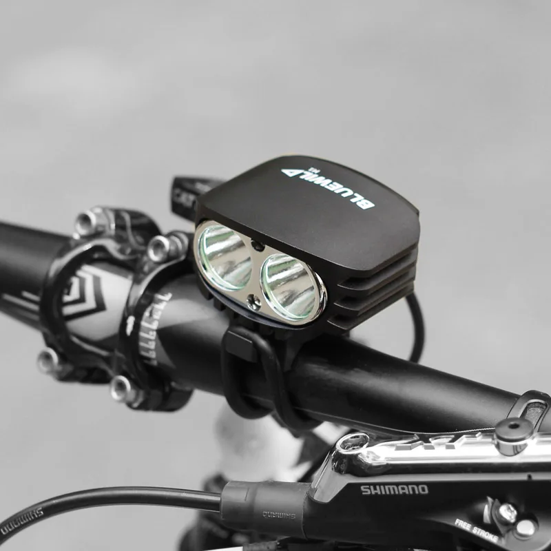 BLUEWILD M1 Waterproof Bicycle Light CREE T6 XM-L2 LED 2000 lumen Cycling Lamp Bike Light 10400mAh Power Bank Charge for iPhone