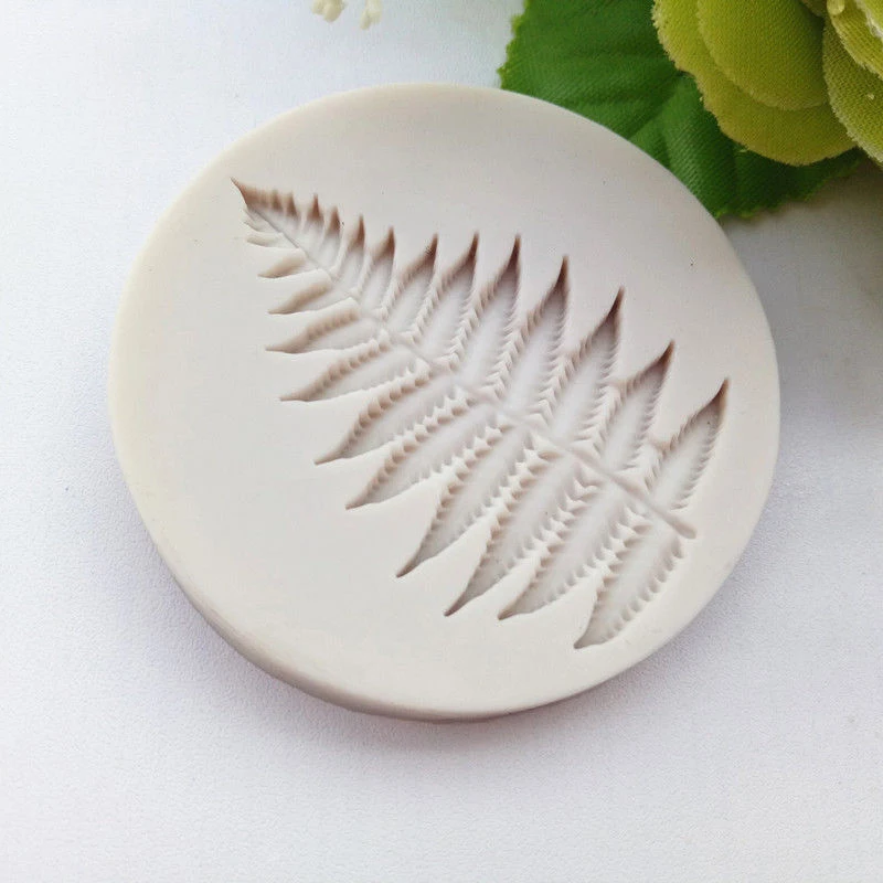 1 x Leaf Shape Silicone Fondant Cake Mould Flexible Sugar Craft Baking Mold Decor