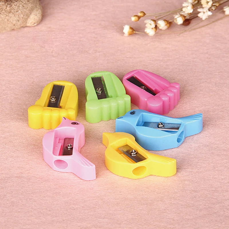 2Pcs/Lot Cute Mini Pencil Sharpener Novelty Fashion Foot and Bird