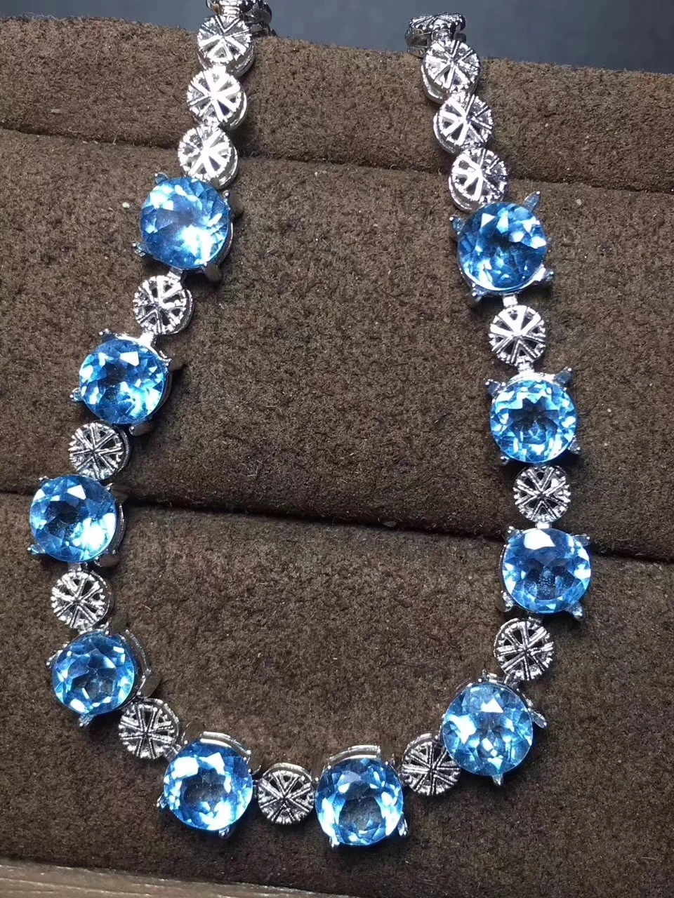 Bracelet topaze bleue naturelle pierres précieuses naturelles élégant luxueux étoiles magiques Brac