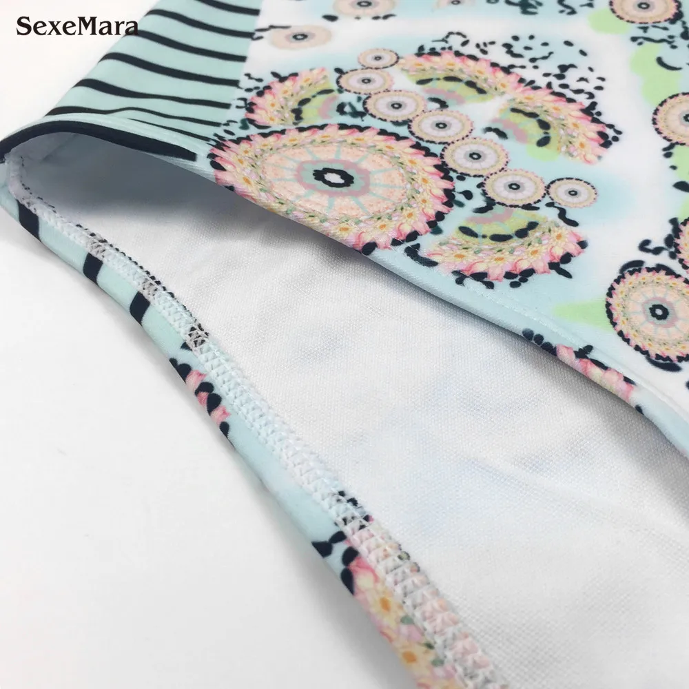 Женский купальный костюм в стиле ретро с высокой горловиной и бретелькой через