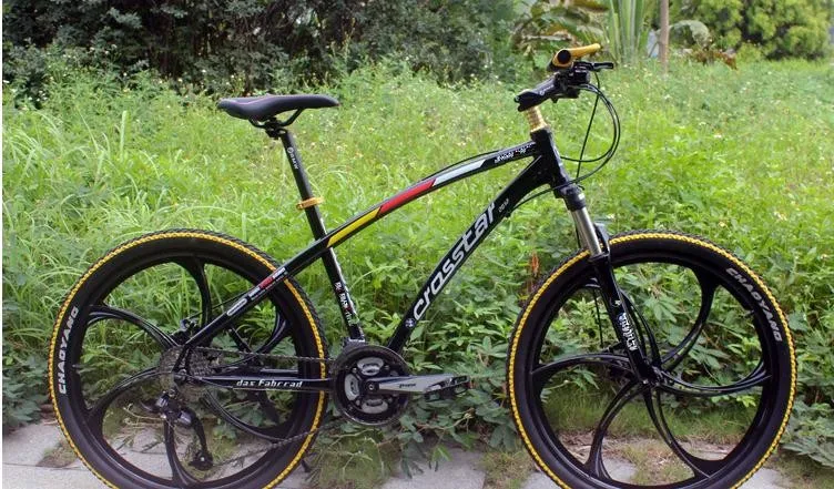 Excellent 2colors   26*2.125er mountain bicycle man woman bike   21/24/27/30 speed  Hard Frame  26 inch   Hydraulic Disc  brakes 4