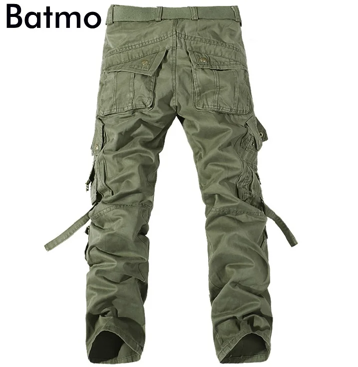 jeans with many pockets