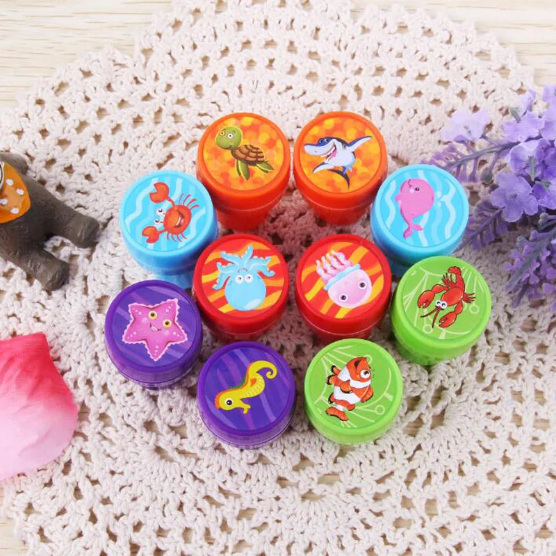 

1pcs Underwater World Seal Round Plastic Cartoon Bring Inkpad Seal Toy School Office Party Favors Kids Educational Stationery