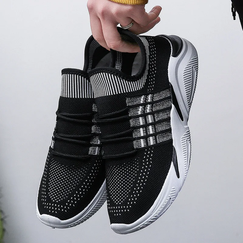 2019 Fashion Men Shoes Casual Weaving Fly Mesh Breathable Light Soft Black Slipon Mens Shoes Male Trainers Sneakers
