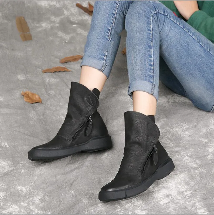 

CHAISHOU 2018 autumn and winter boots female first layer leather retro Martin boots platform side zipper Ankle women's booties
