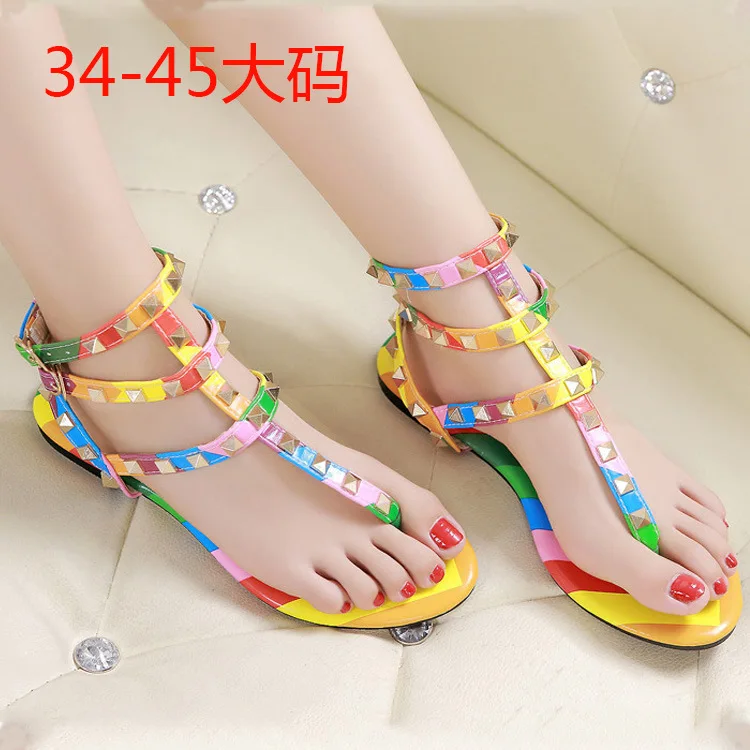 

Colorful Toe Rivet Sandals Buckle