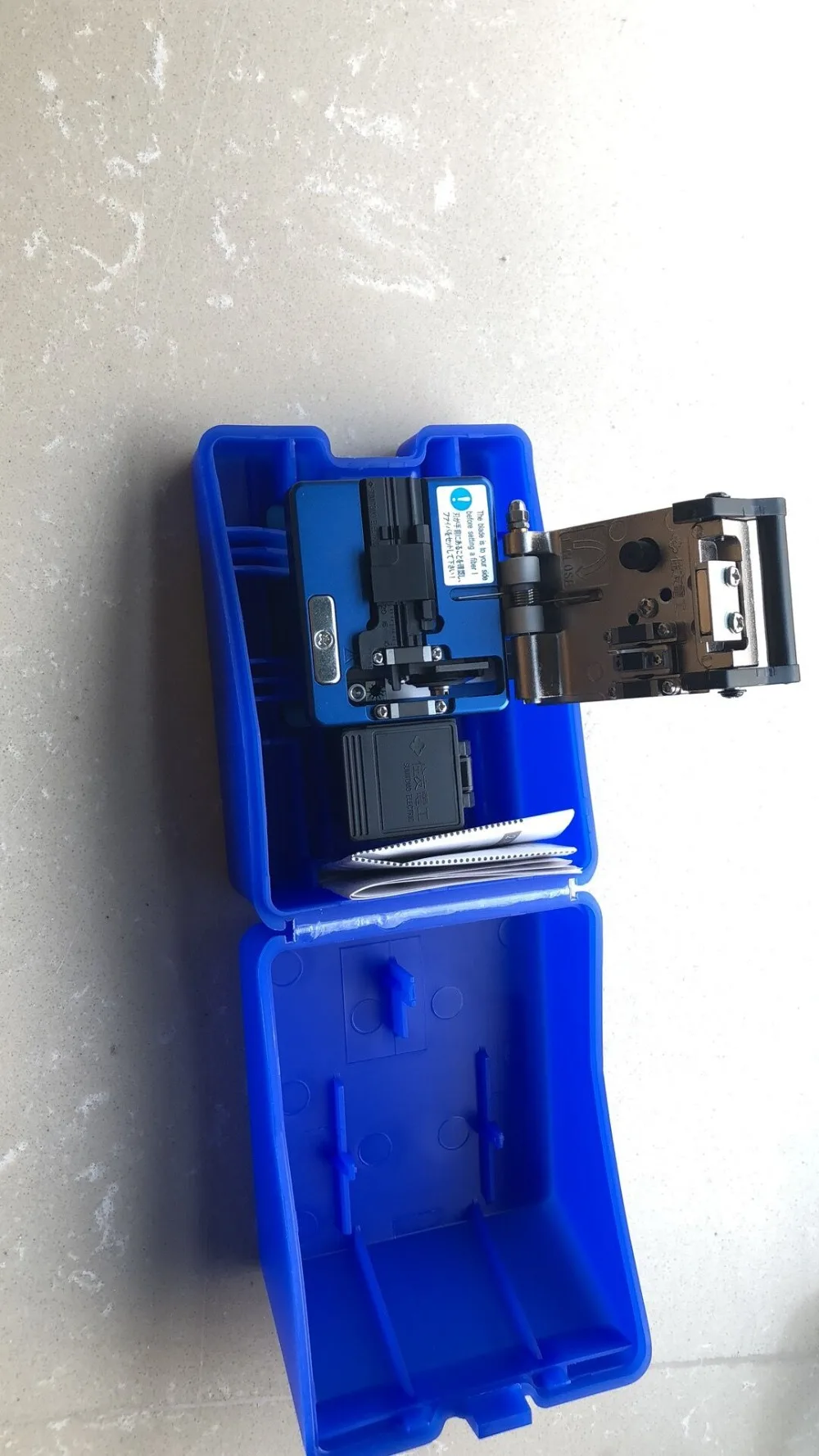 High precision fiber cleaver 3