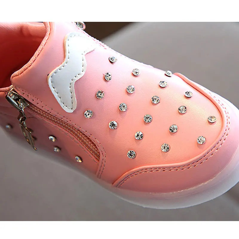 Girls Luminous sneakers Rhinestones and embroid,Glowing shoes for girls,Shoes for baby girls,Children's shoes,Girls light shoes