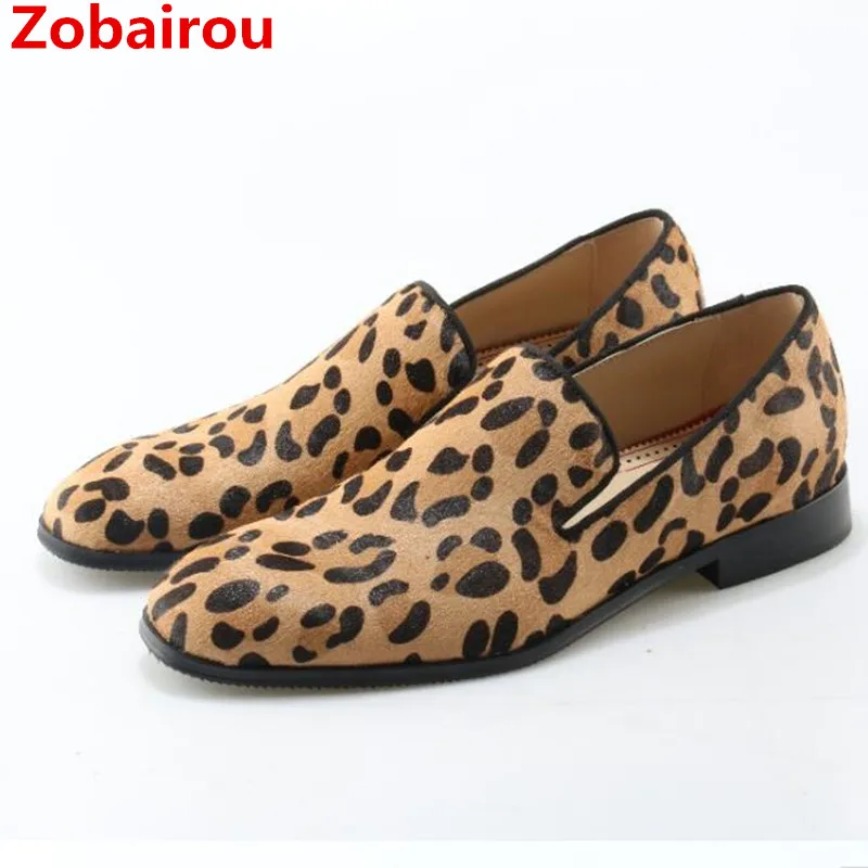 

Zobairou Leopard leather loafers zapatos hombre slip on velevt slippers flats formal shoes men plus size oxford shoe lasts