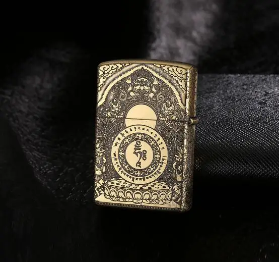 

CHIEF Kerosene creative personality metal grinding wheel oil lighter cigarette lighter, antique carving cigarette